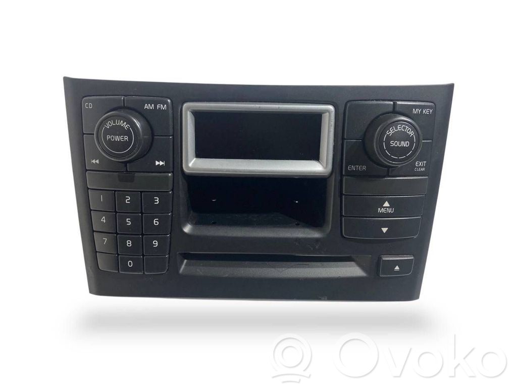 Radio / CD/DVD atskaņotājs / navigācija