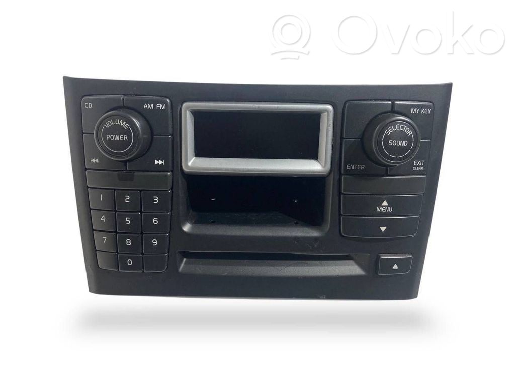 Radio / CD/DVD atskaņotājs / navigācija