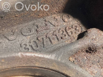 Pusass sakabes gultņa stiprinājums