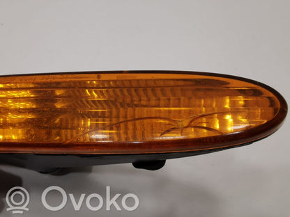 Priekšējā bufera pagrieziena rādītājs