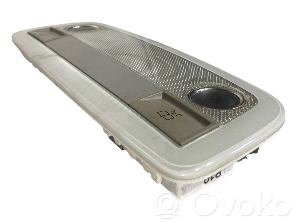 Aizmugurējo vietu apgaismojums