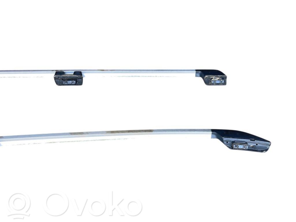 Gareniskie jumta reliņi – "ragi"