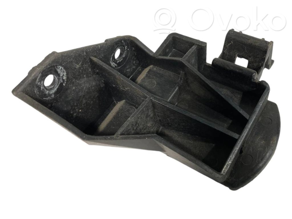 Кронштейн крепления заднего бампера