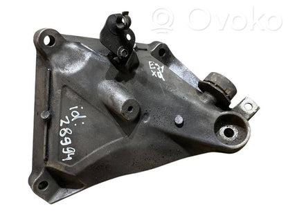 Dzinēja nostiprināšanas stiprinājums-kronšteins