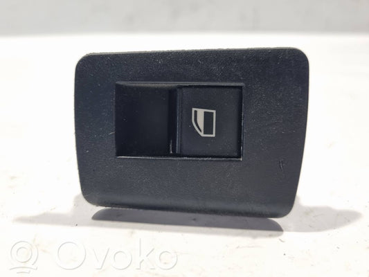 Power window switch