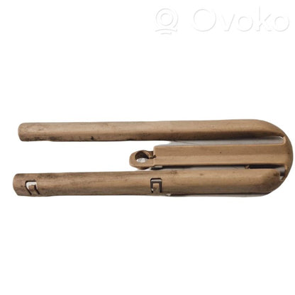 Другая часть интерьера