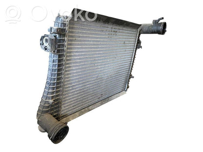 Starpdzesētāja radiators