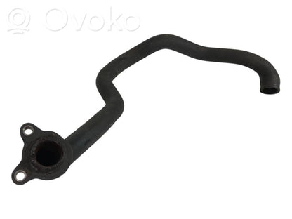 Caurulīte (-es) / šļūtene (-es)