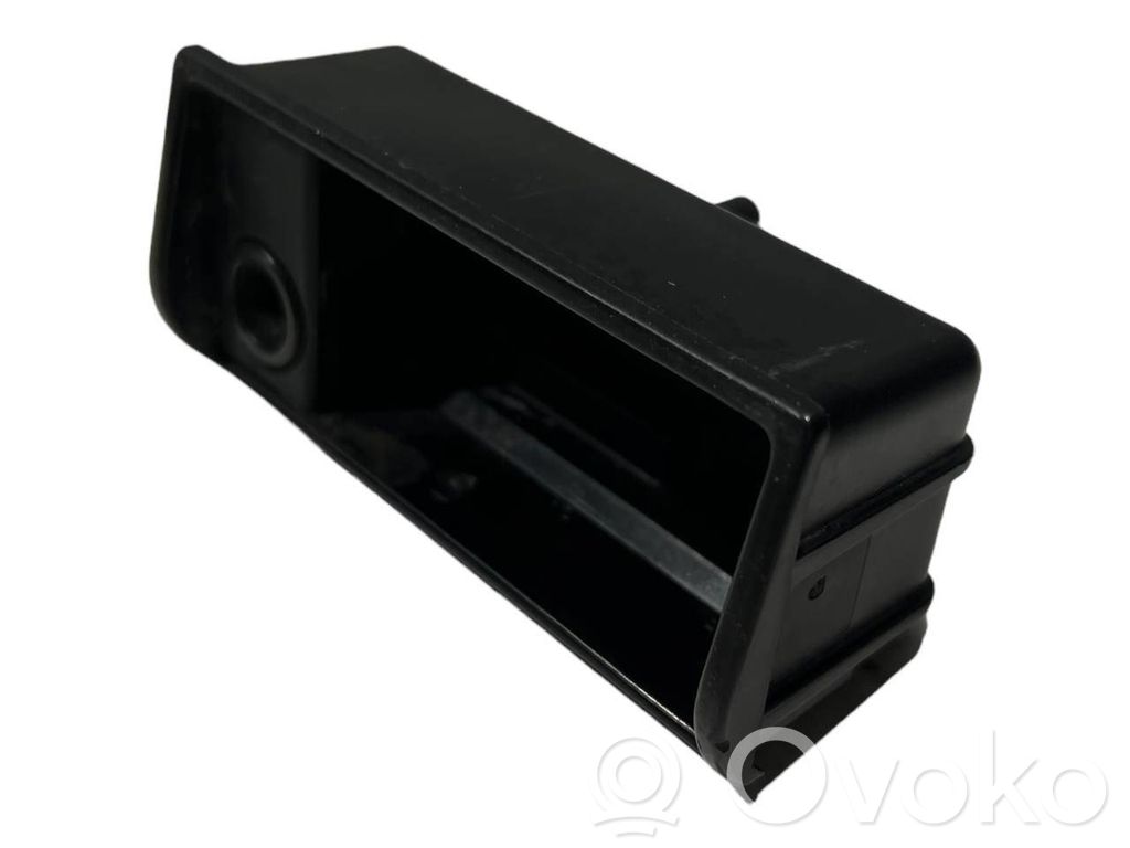 Pelnutrauks (priekšā)