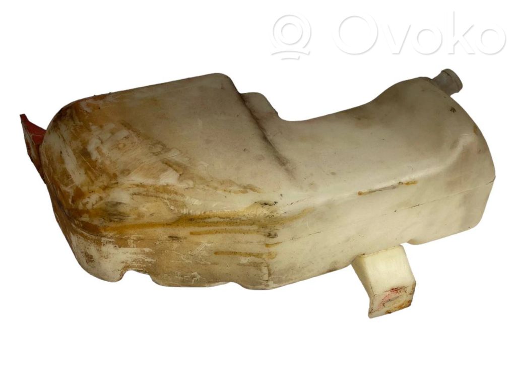 Logu šķidruma tvertne