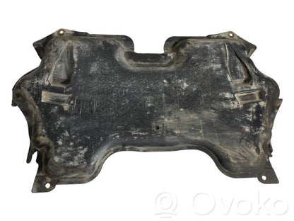 Dzinēja apakšas aizsargs