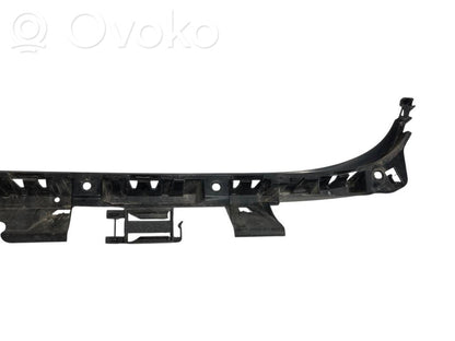 Rear bumper mounting bracket