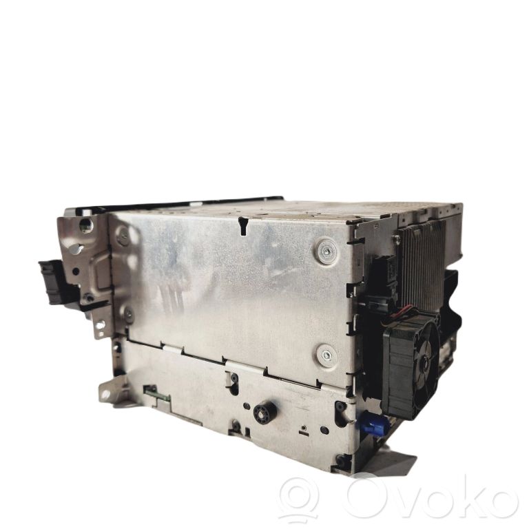 Radio / CD/DVD player / navigation