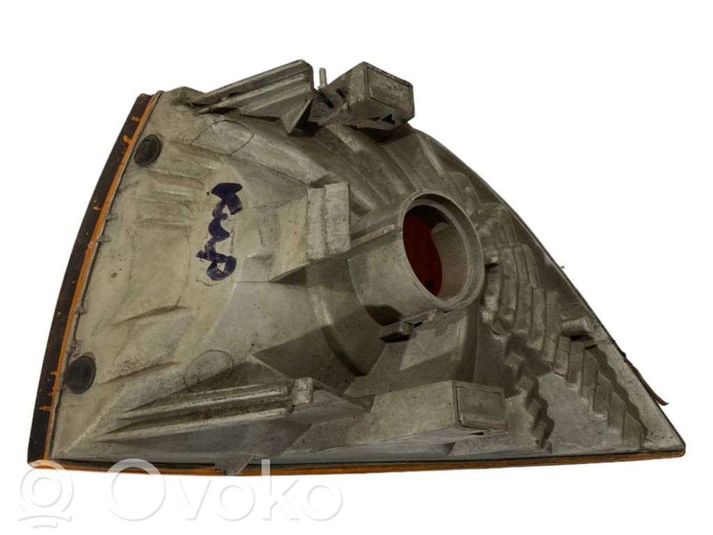 Priekšējais pagrieziena lukturis