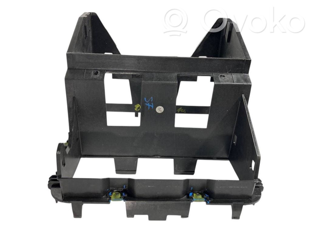 Radiouztvērēja / navigācija dekoratīvā apdare