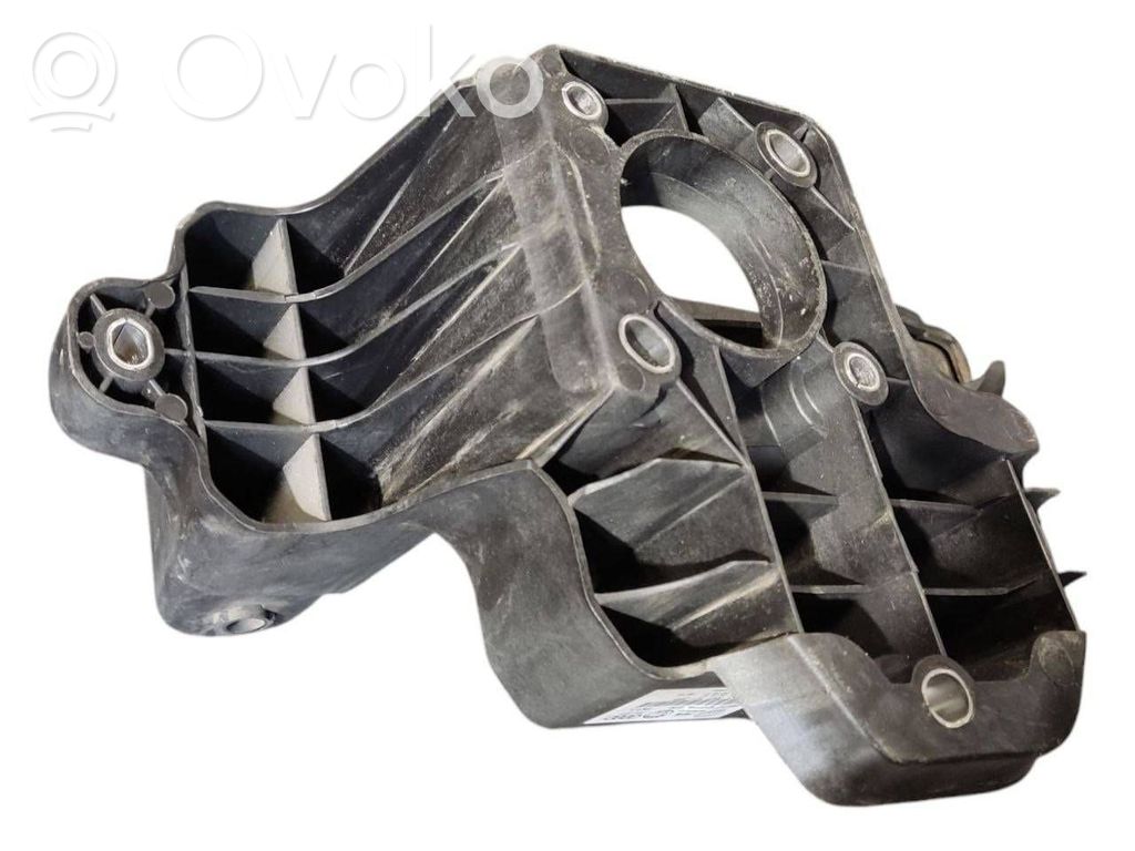 Педаль тормоза