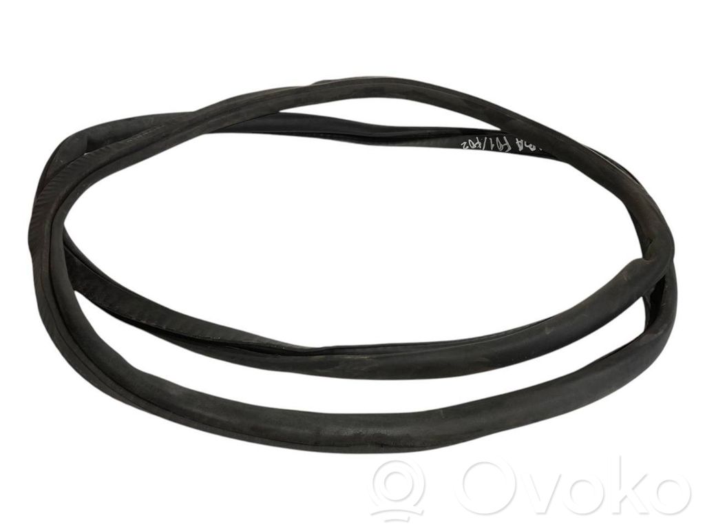 Резиновая отделка передней части (в кузове)