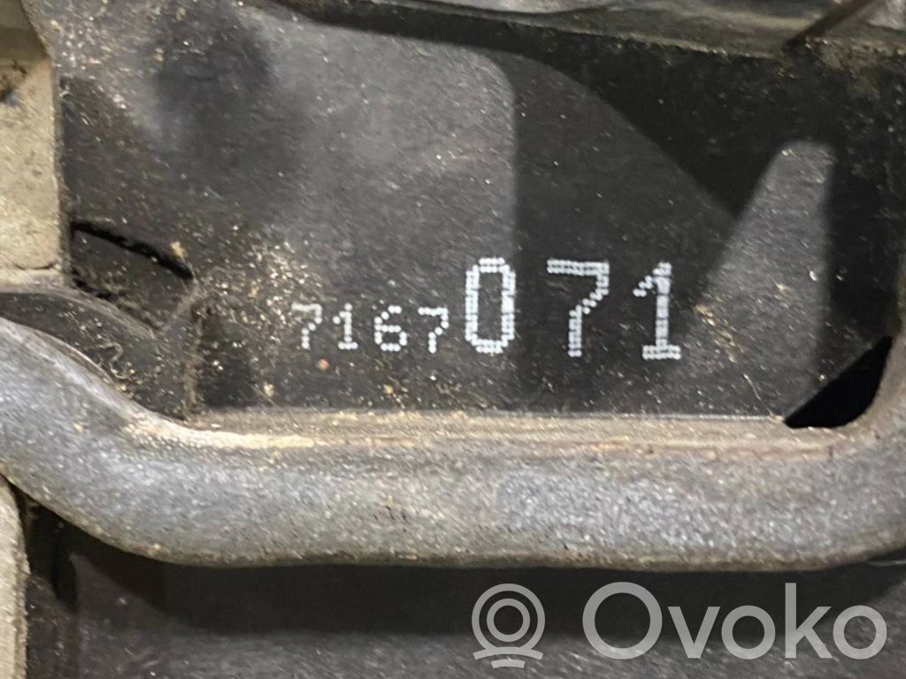 Передний замок