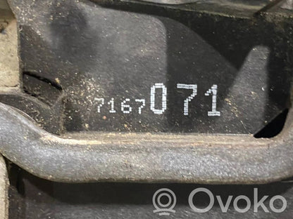 Передний замок