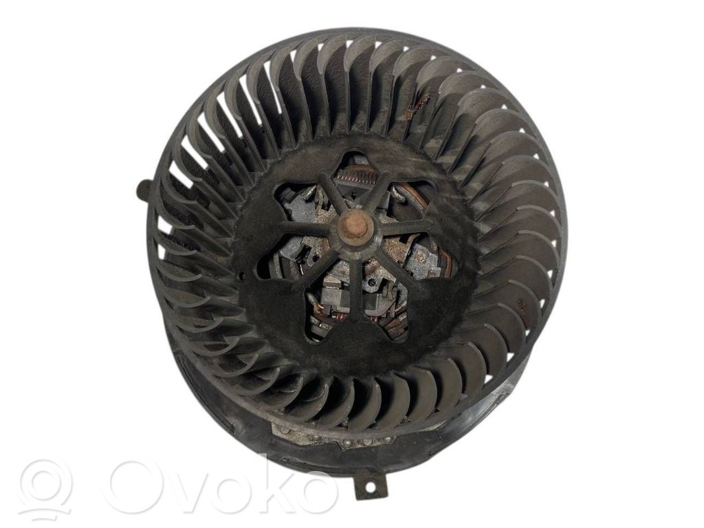 Mazā radiatora ventilators