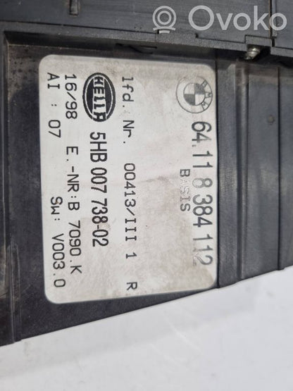 Air conditioning / climate control / interior heating control unit (in the passenger compartment)