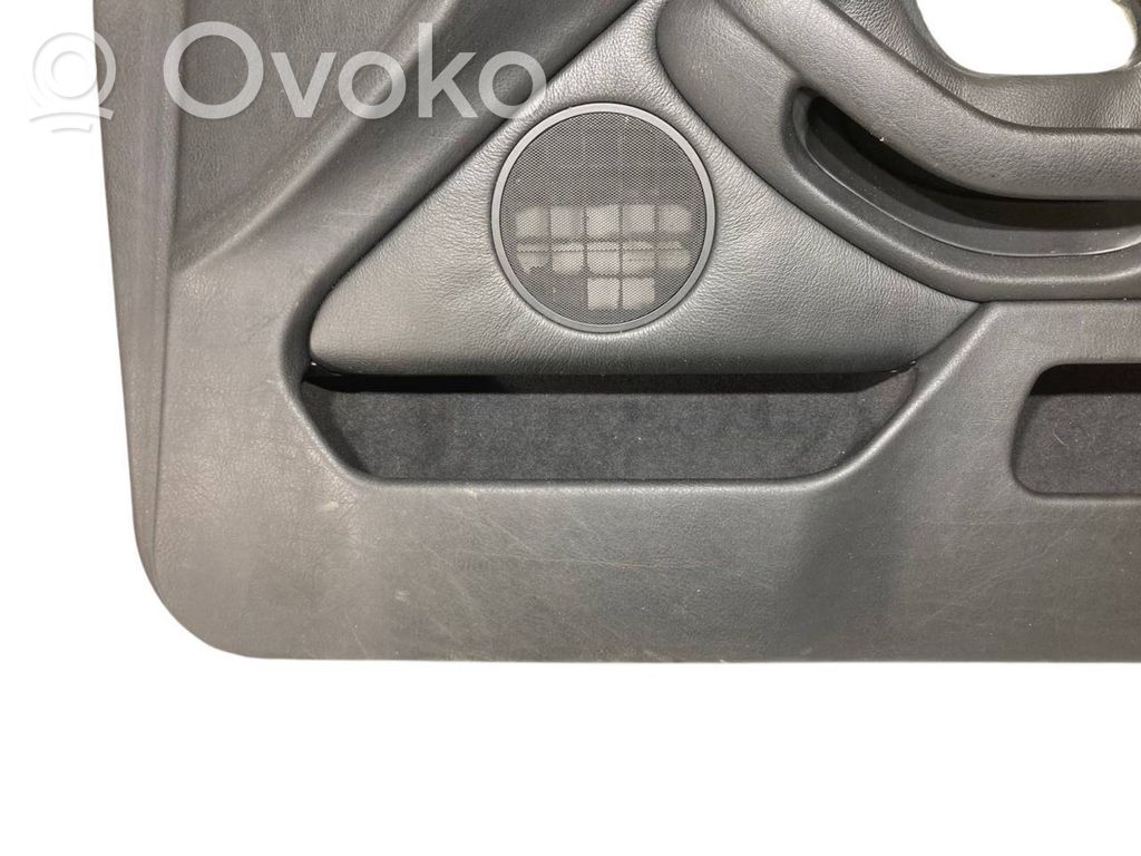 Priekšējo durvju apdare