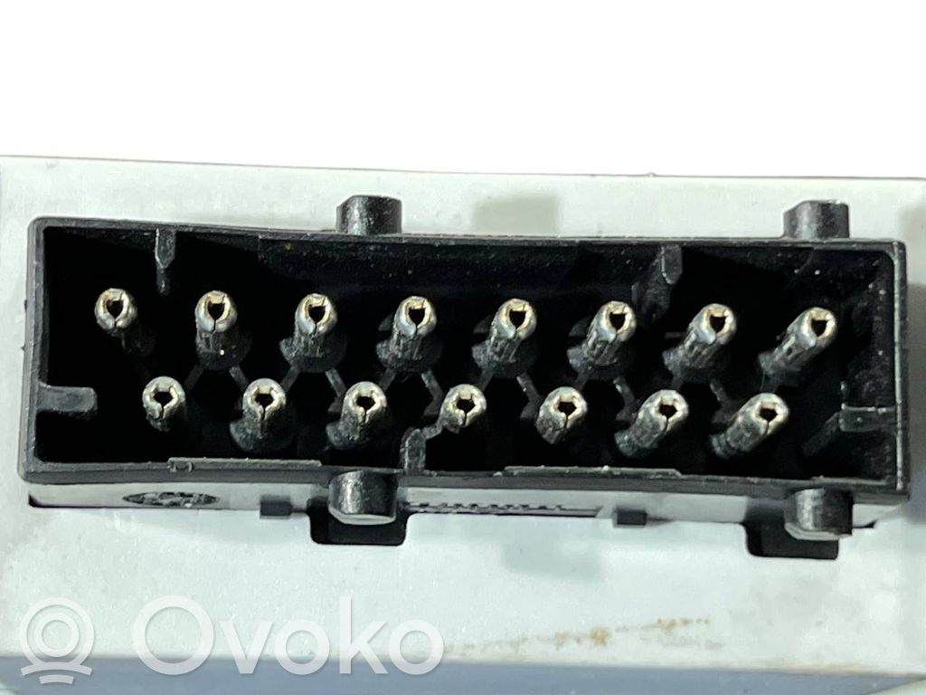 Trailer hitch control unit