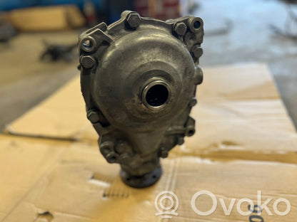 Priekšējais reduktors