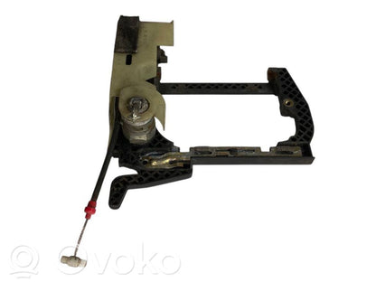 Holder/bracket for external opening handle at the front
