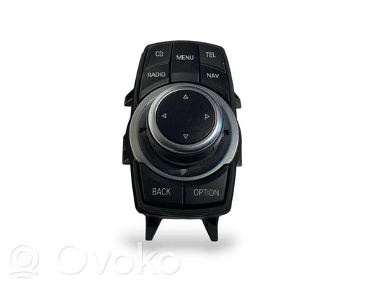 Multimedia controller