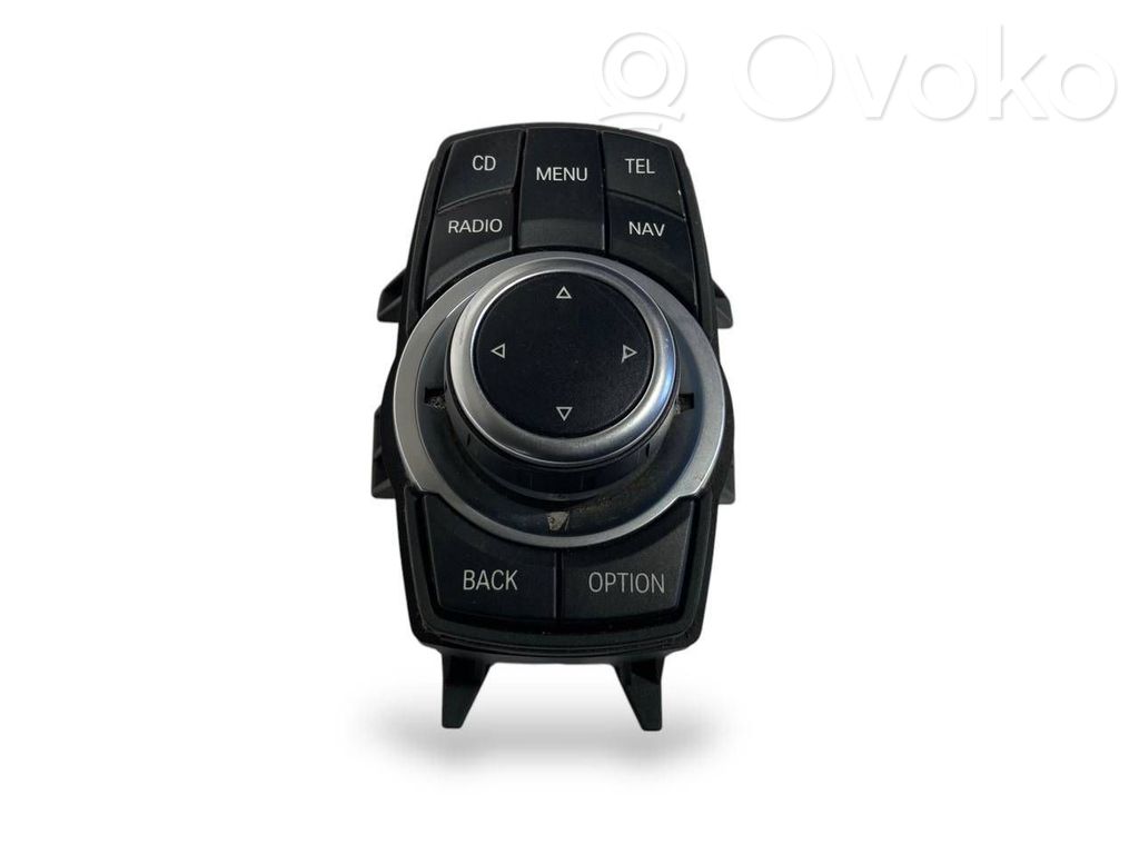 Multimediju kontrolieris