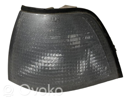 Передний поворотный свет