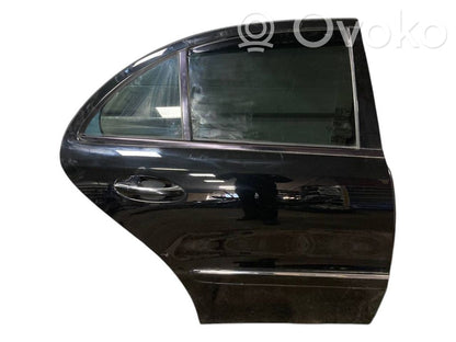 Задняя дверь