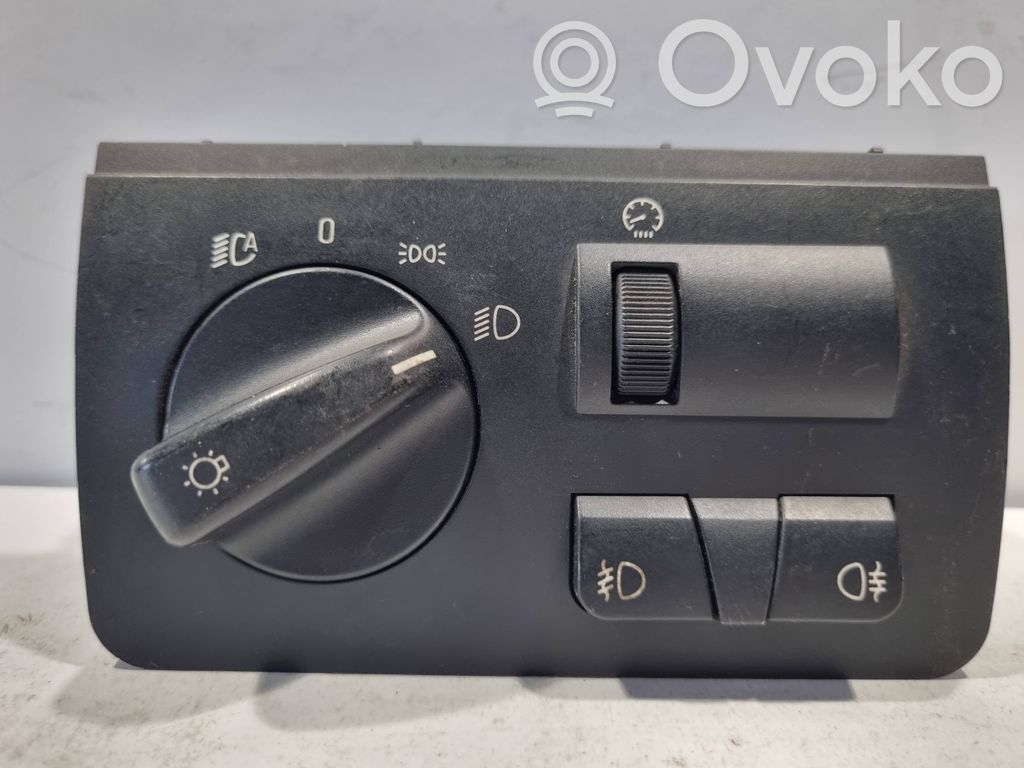 Headlight switch