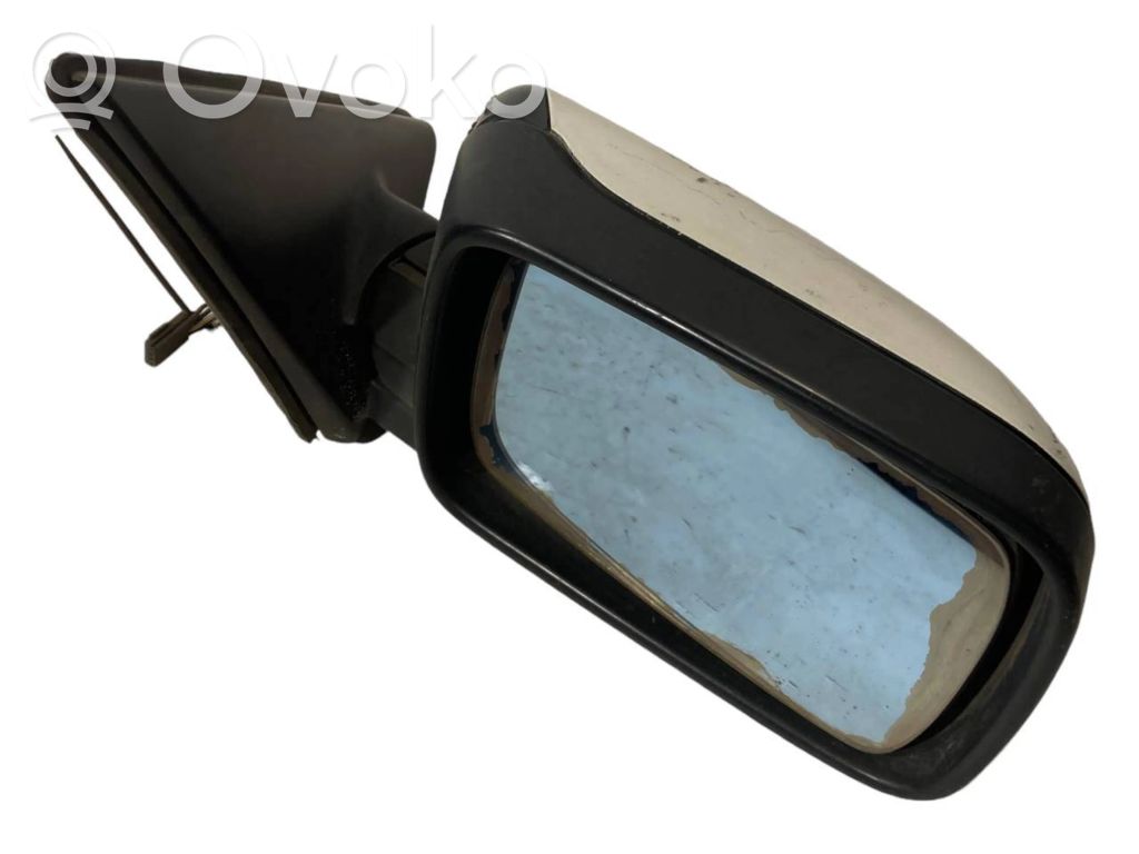 Mirror (electrically controlled)