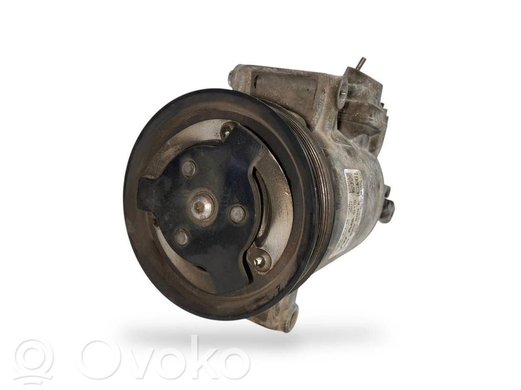 Air conditioner compressor (pump)