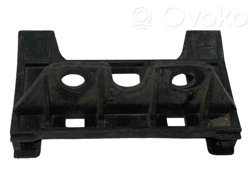 Aizmugurējā bufera montāžas kronšteins