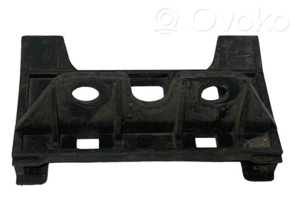 Aizmugurējā bufera montāžas kronšteins