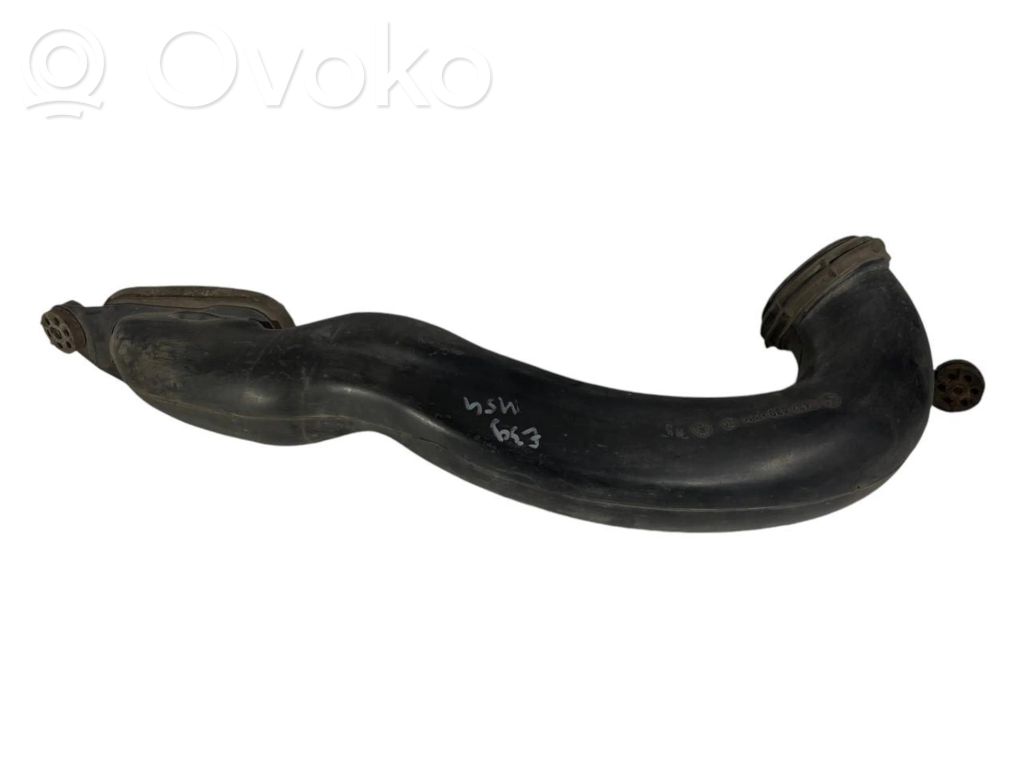 Air intake duct details