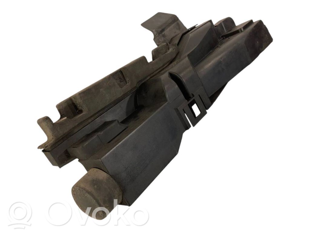 Radiatora (-u) turētājs / kronšteins