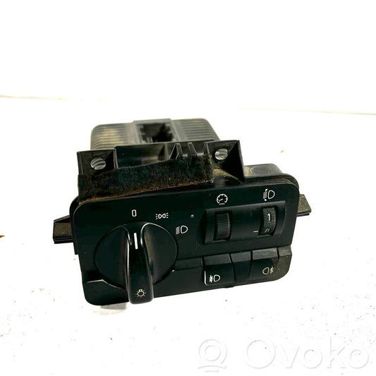 Headlight switch