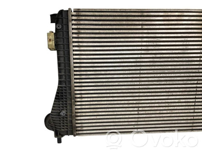 Starpdzesētāja radiators