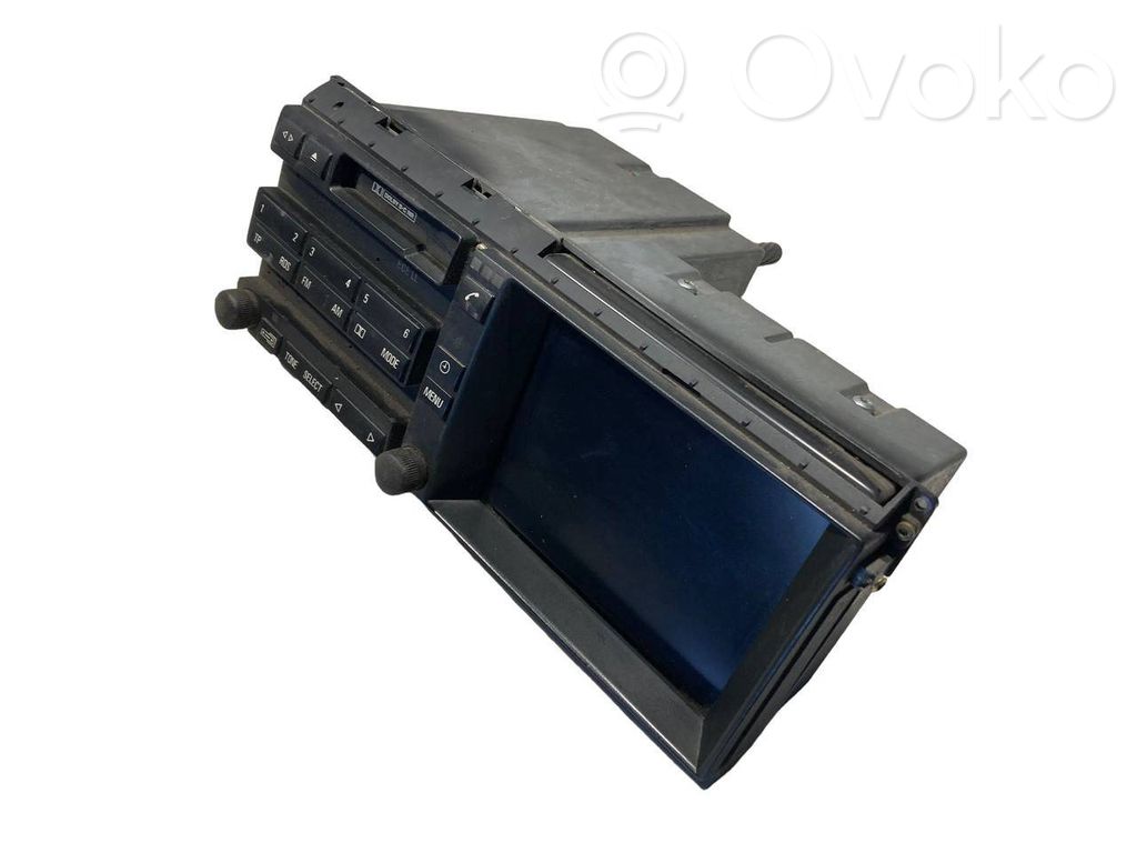 Radio / CD/DVD atskaņotājs / navigācija