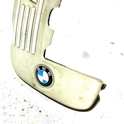 Engine cover (decorative trim)