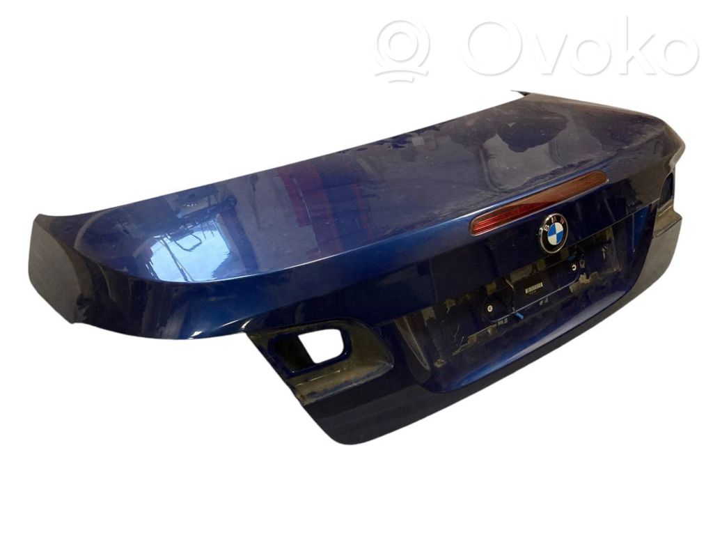 Aizmugurējais pārsegs (bagāžnieks)