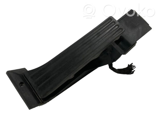 Педаль акселератора