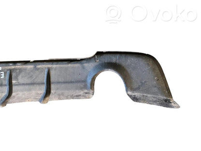 Apakšējā bampera daļa