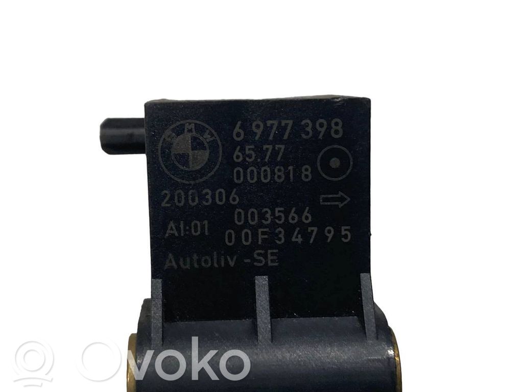 Gaisa spilvenu trieciensensors