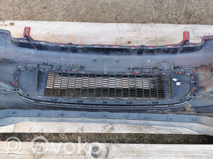 Передний бампер