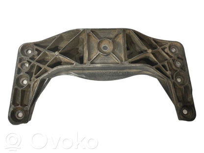 Transmission mounting bracket